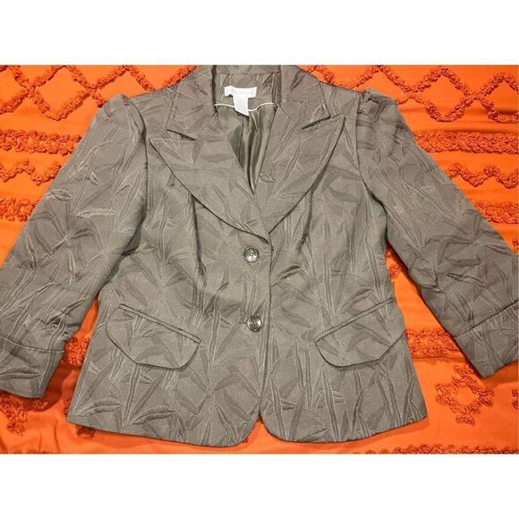 Worthington jacket.pockets.cuffs.green.lined .buttons .shoulder pads.sz 12. See. - Picture 9 of 16